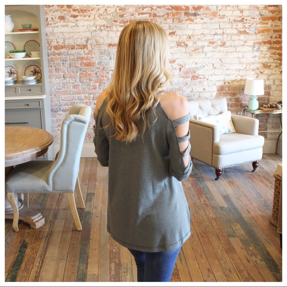 ✨LAST✨Ladder Sleeve Waffle Knit Tunic Soft Olive - Picture 3 of 3